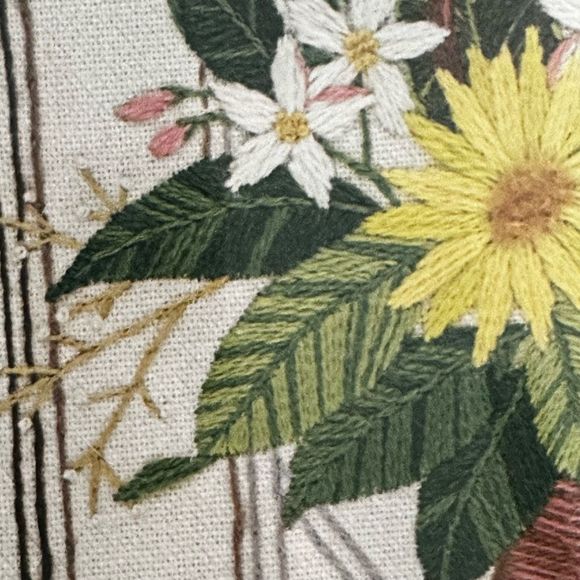 1970’s Needle Craft Crewel Stitchery Framed Mirror - Picture 6 of 8